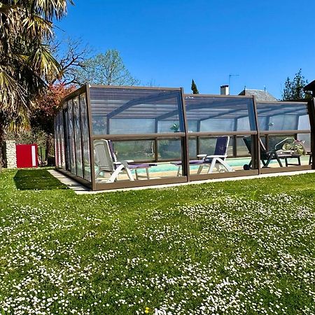 Maison De Charme Piscine Couverte Chauffee Mayrinhac-Lentour Kültér fotó