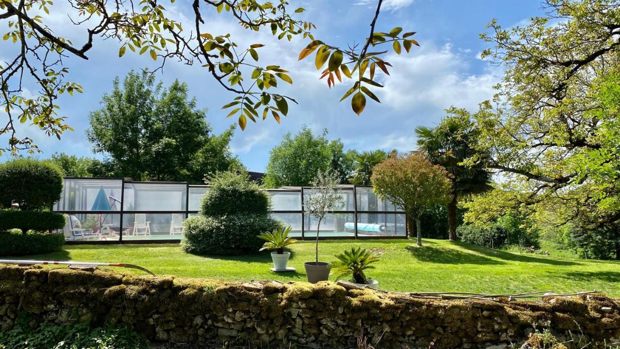 Maison De Charme Piscine Couverte Chauffee Mayrinhac-Lentour Kültér fotó