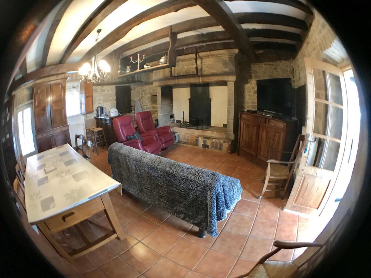 Maison De Charme Piscine Couverte Chauffee Mayrinhac-Lentour Kültér fotó