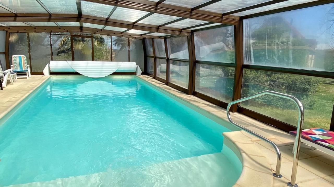 Maison De Charme Piscine Couverte Chauffee Mayrinhac-Lentour Kültér fotó